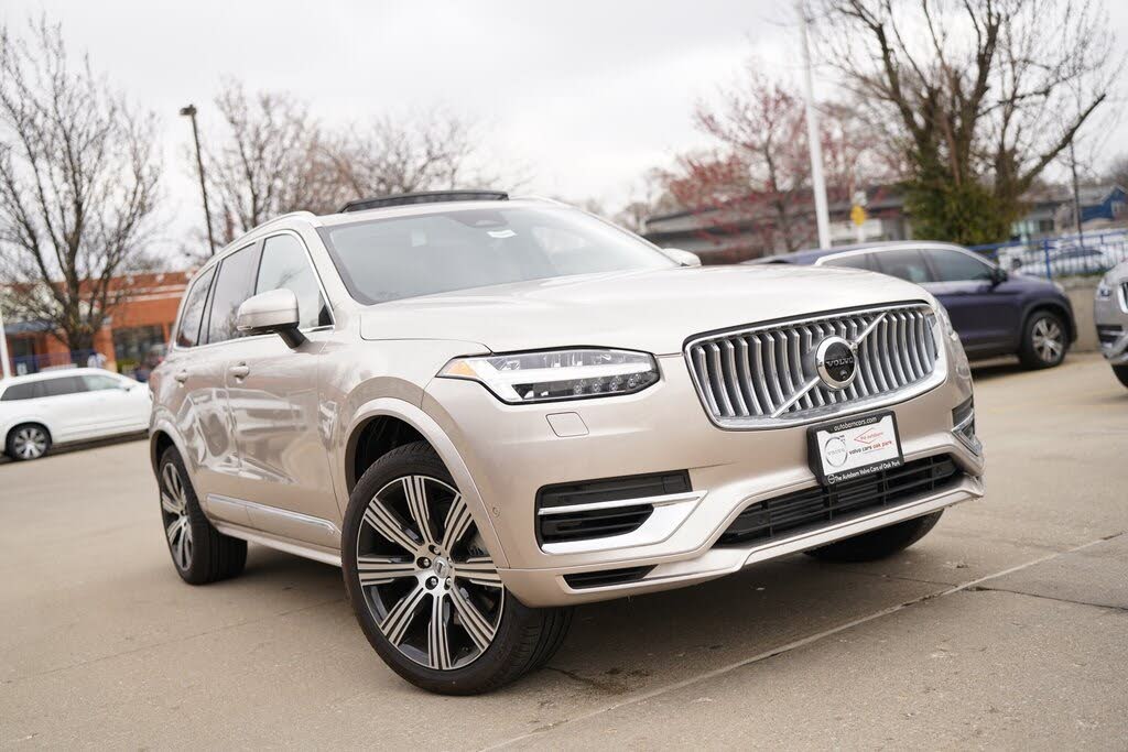 2025 Volvo XC90 Recharge T8 Plus Bright Theme 6-Passenger eAWD