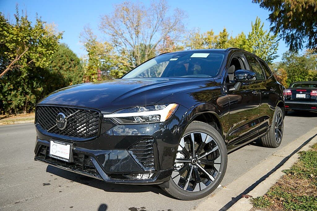 2026 Volvo XC60 B5 Plus AWD