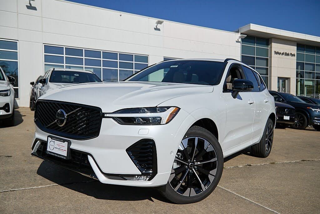 2026 Volvo XC60 B5 Plus AWD