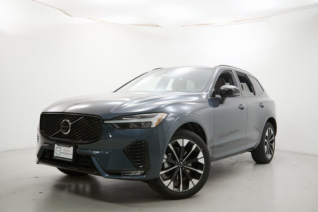 2026 Volvo XC60 B5 Plus AWD