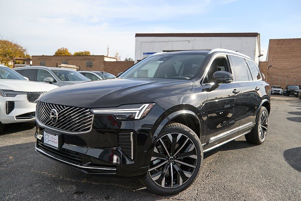2026 Volvo XC90 B6 Plus 7-Passenger AWD