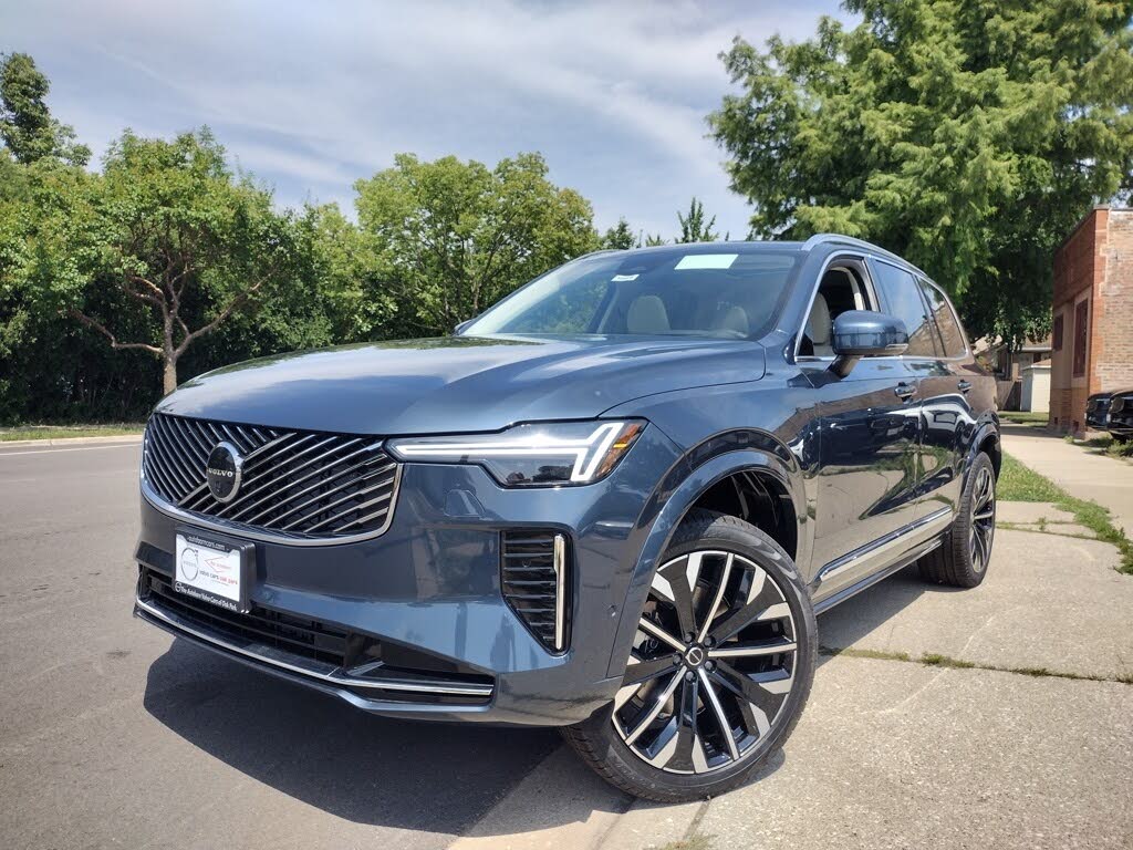 2026 Volvo XC90 B5 Ultra 7-Passenger AWD