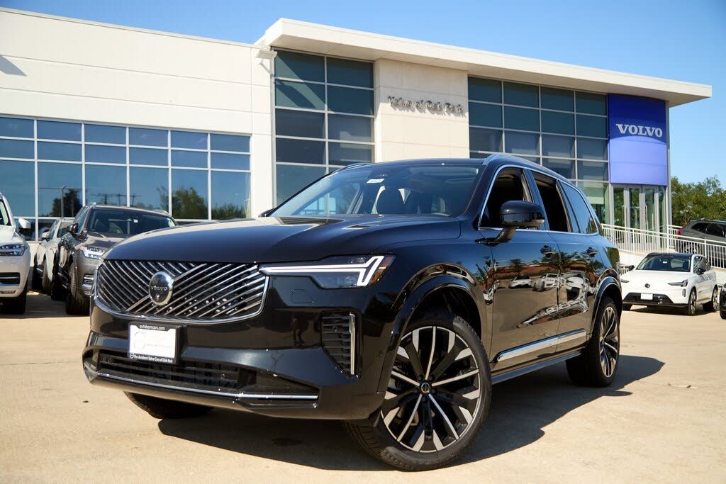 2026 Volvo XC90 B6 Plus 7-Passenger AWD