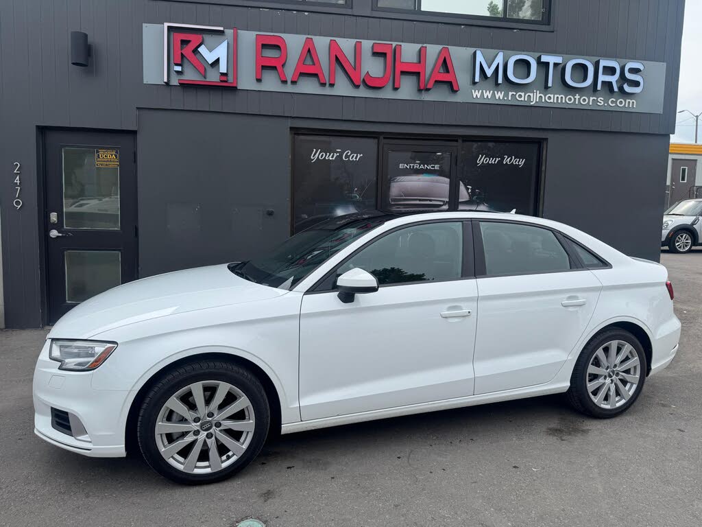 Audi A3 2.0T Premium Plus Sedan FWD 2017