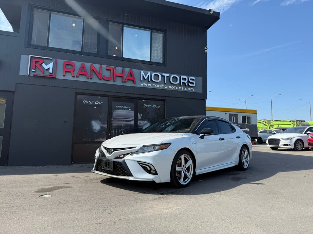 2019 Toyota Camry XSE FWD