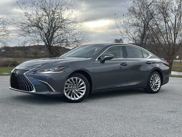 2023 Lexus ES Hybrid 300h Luxury FWD