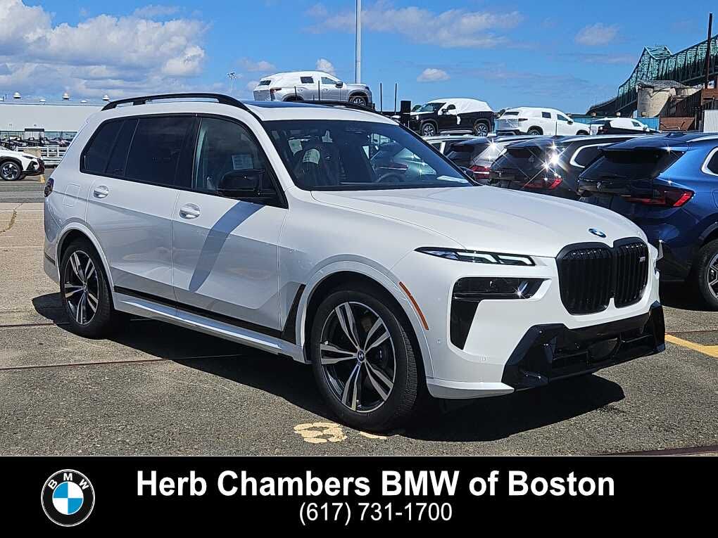 2026 BMW X7 M60i AWD