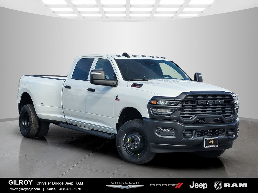 2026 RAM 3500 Tradesman Crew Cab LB DRW 4WD