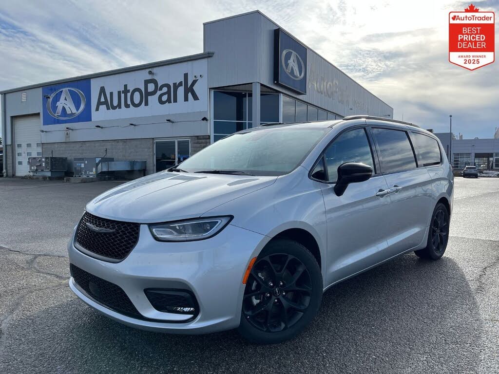 Chrysler Pacifica Touring L FWD 2024