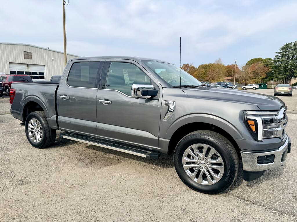 2025 Ford F-150 Lariat SuperCrew 4WD