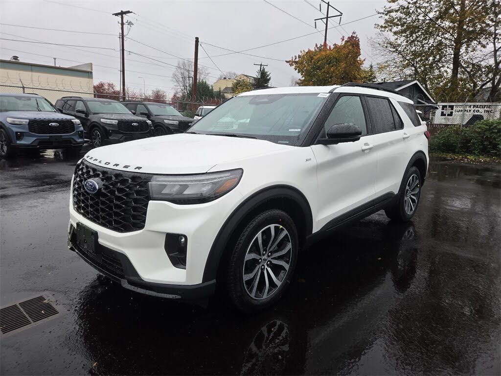 2026 Ford Explorer ST-Line AWD