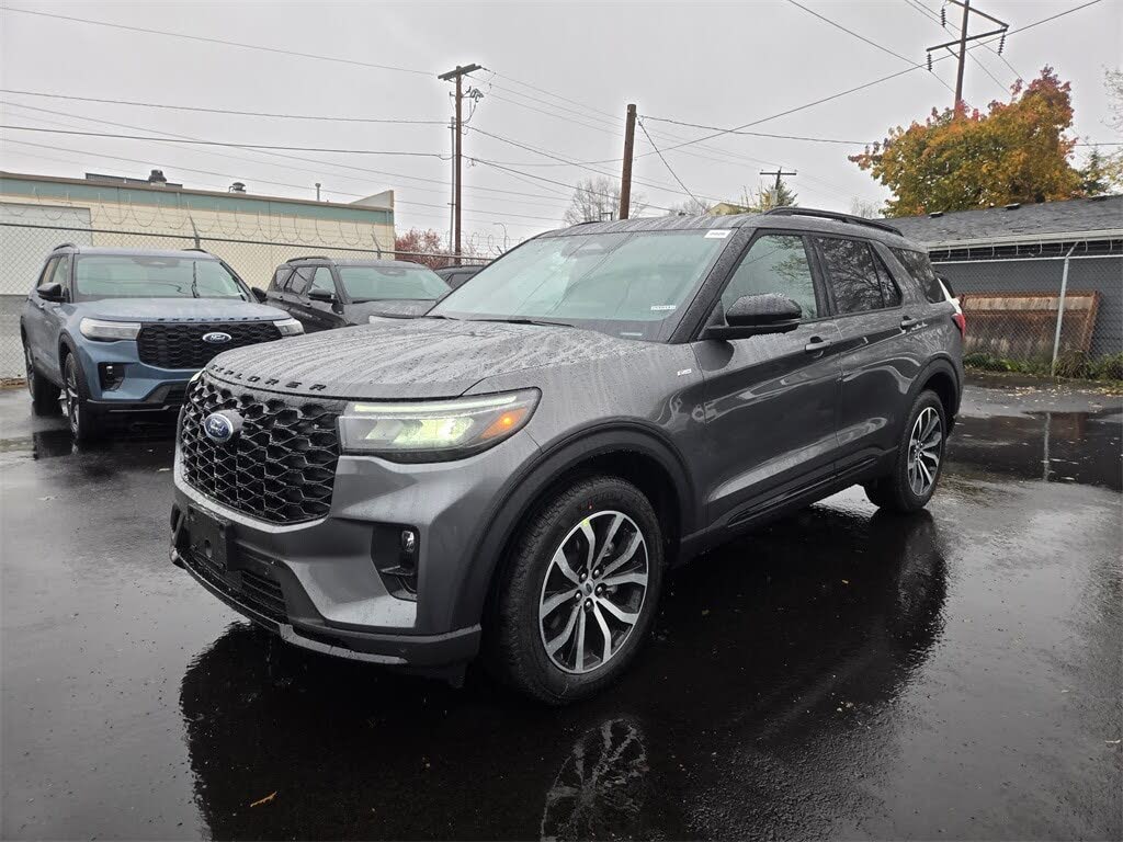 2026 Ford Explorer ST-Line AWD
