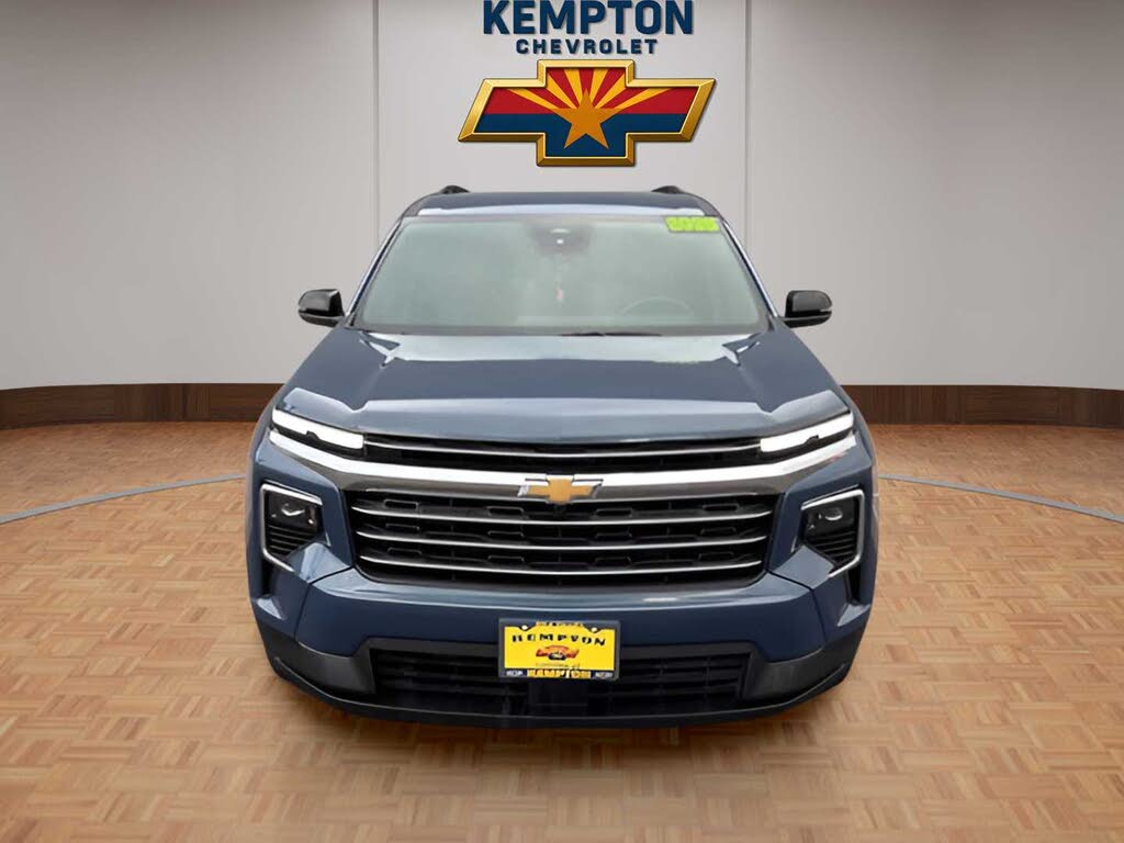 2025 Chevrolet Traverse LT FWD