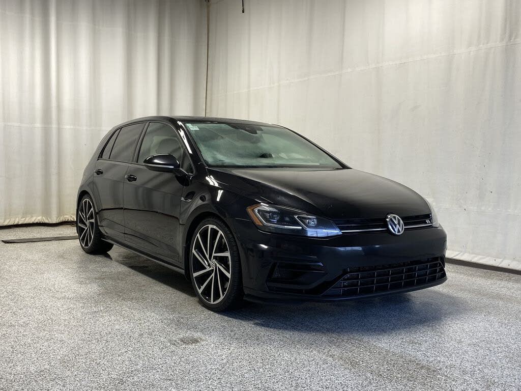 2018 Volkswagen Golf R 4-Door AWD