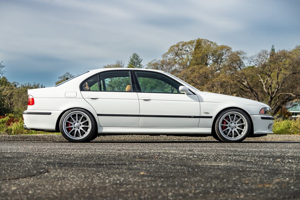 2000 BMW M5 RWD