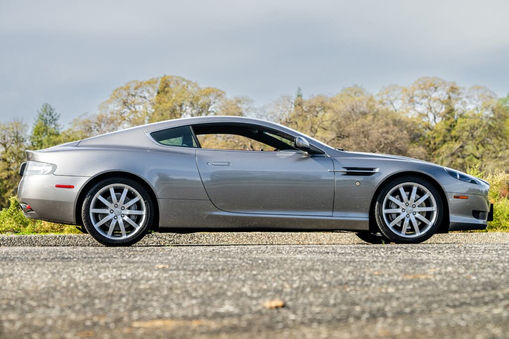 2005 Aston Martin DB9 Coupe RWD