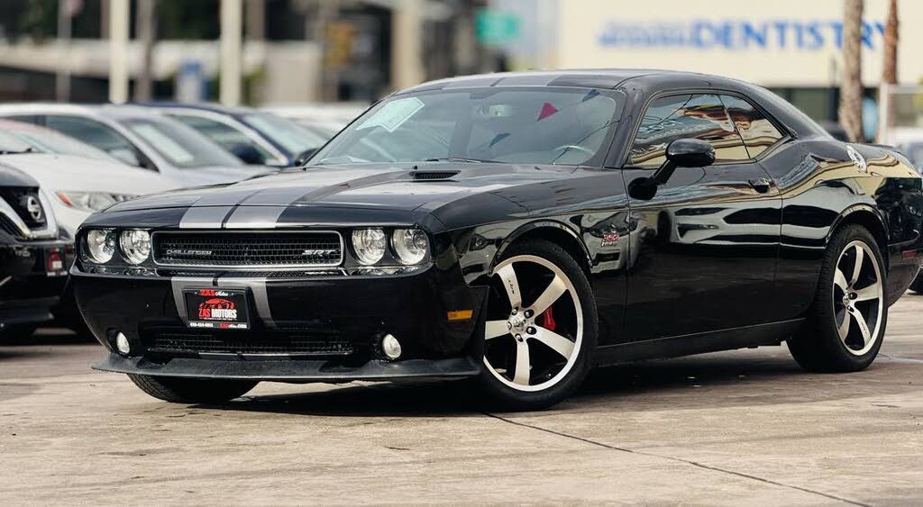2012 Dodge Challenger SRT8 392 RWD
