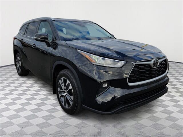 2022 Toyota Highlander XLE AWD