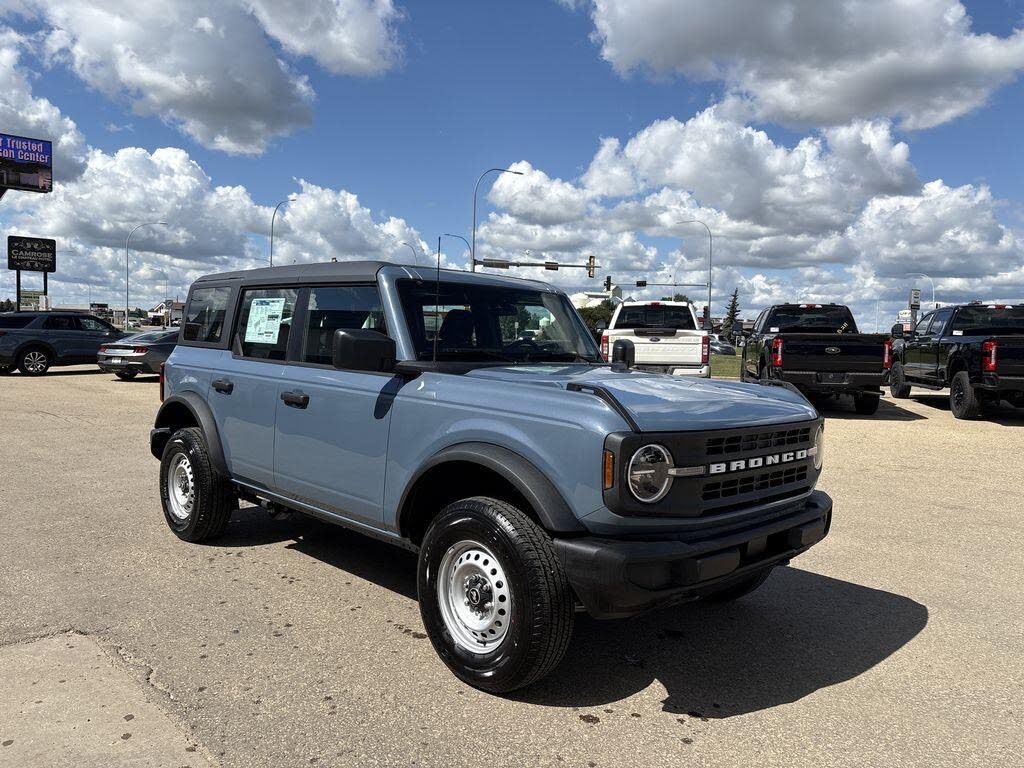 2025 Ford Bronco 4-Door 4WD