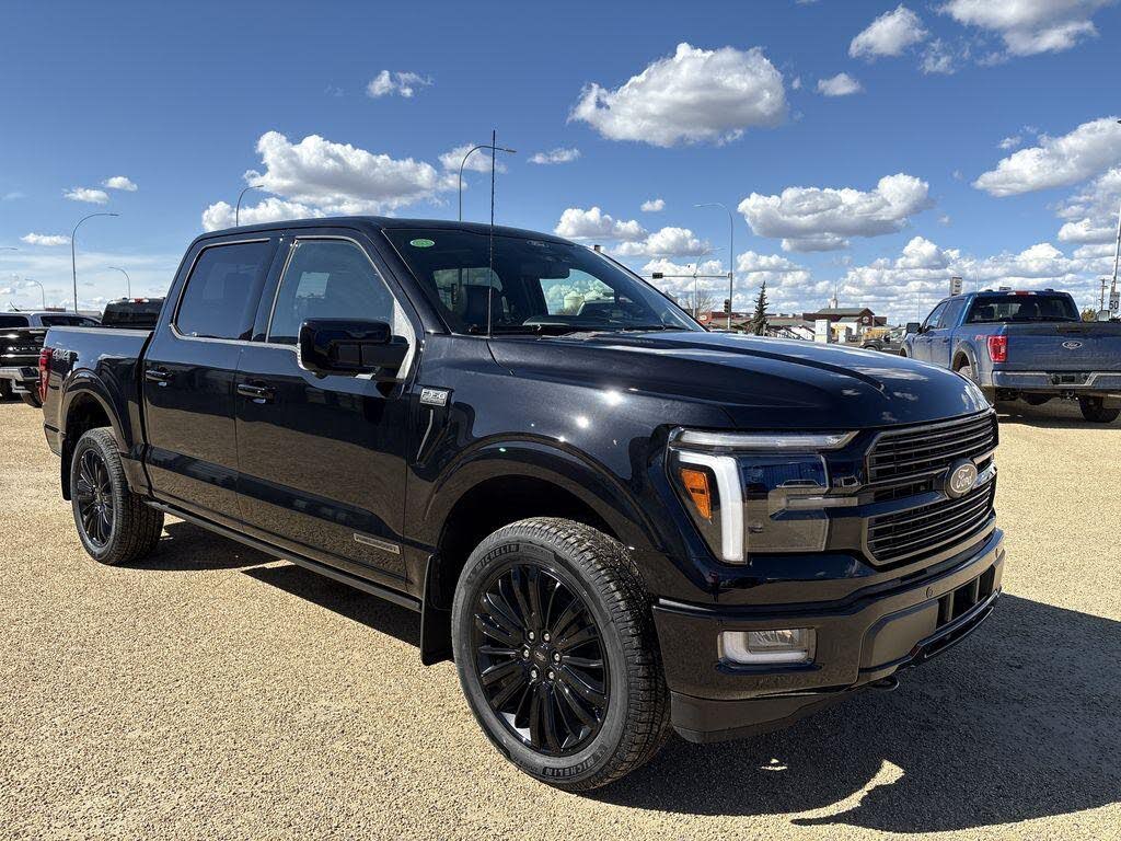 2025 Ford F-150 Platinum SuperCrew 4WD