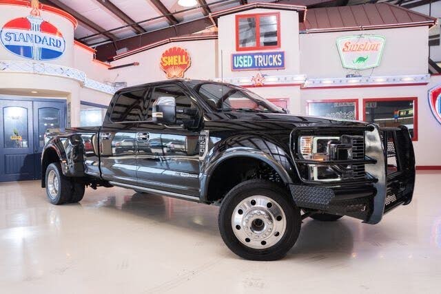 2022 Ford F-450 Super Duty Platinum Crew Cab LB DRW 4WD