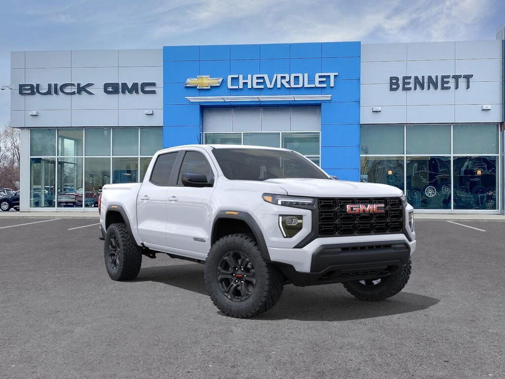 GMC Canyon Elevation Crew Cab 4WD 2025