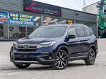 Honda Pilot Touring AWD with Rear Captains Chairs