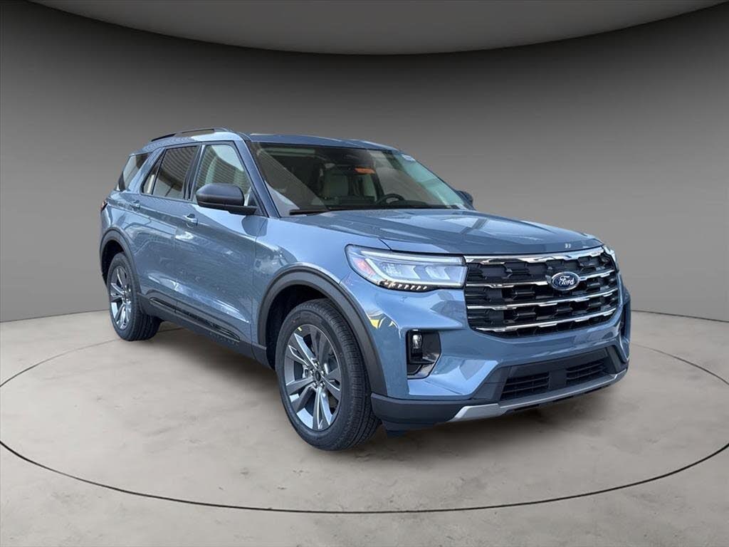 2026 Ford Explorer Active AWD