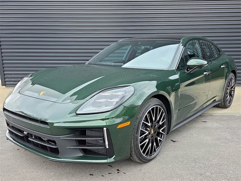 2026 Porsche Panamera 4 AWD