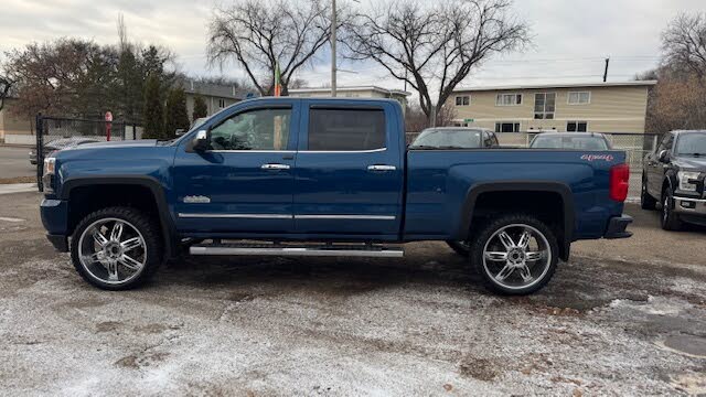 2017 Chevrolet Silverado 1500 High Country Crew Cab 4WD