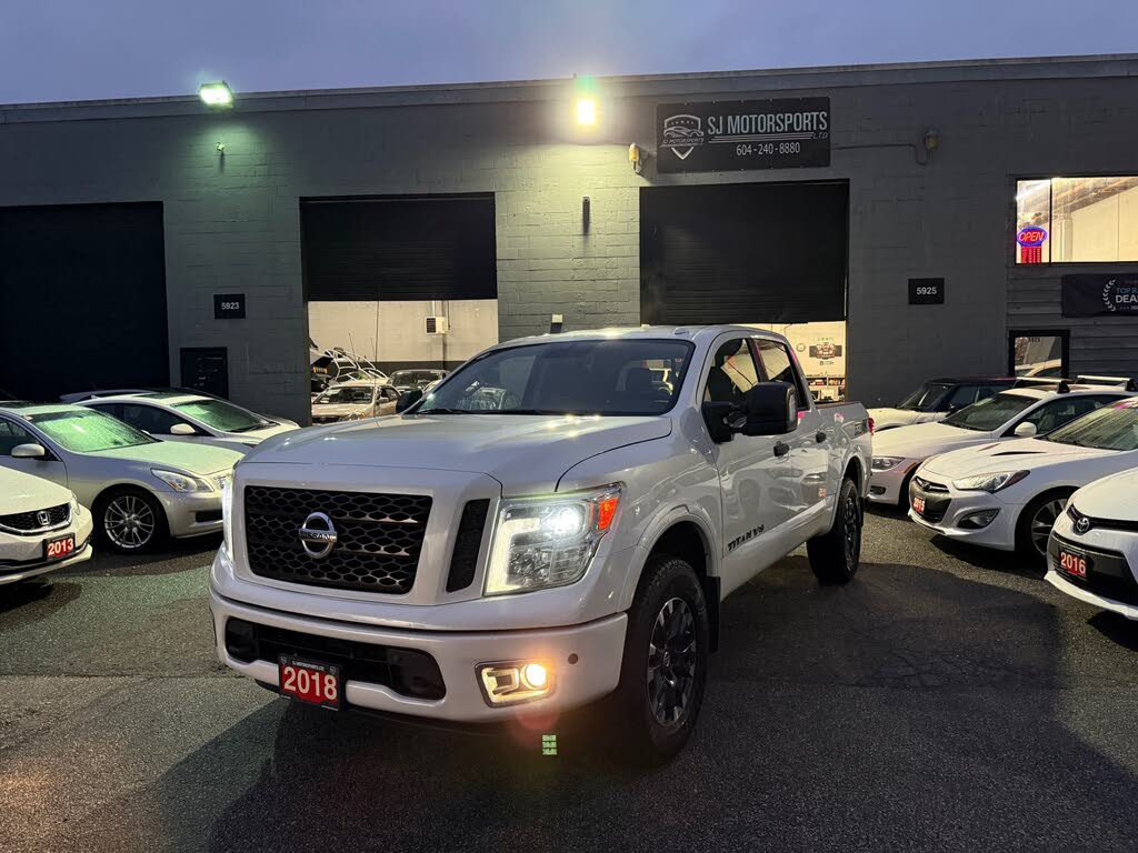 2018 Nissan Titan PRO-4X Crew Cab 4WD