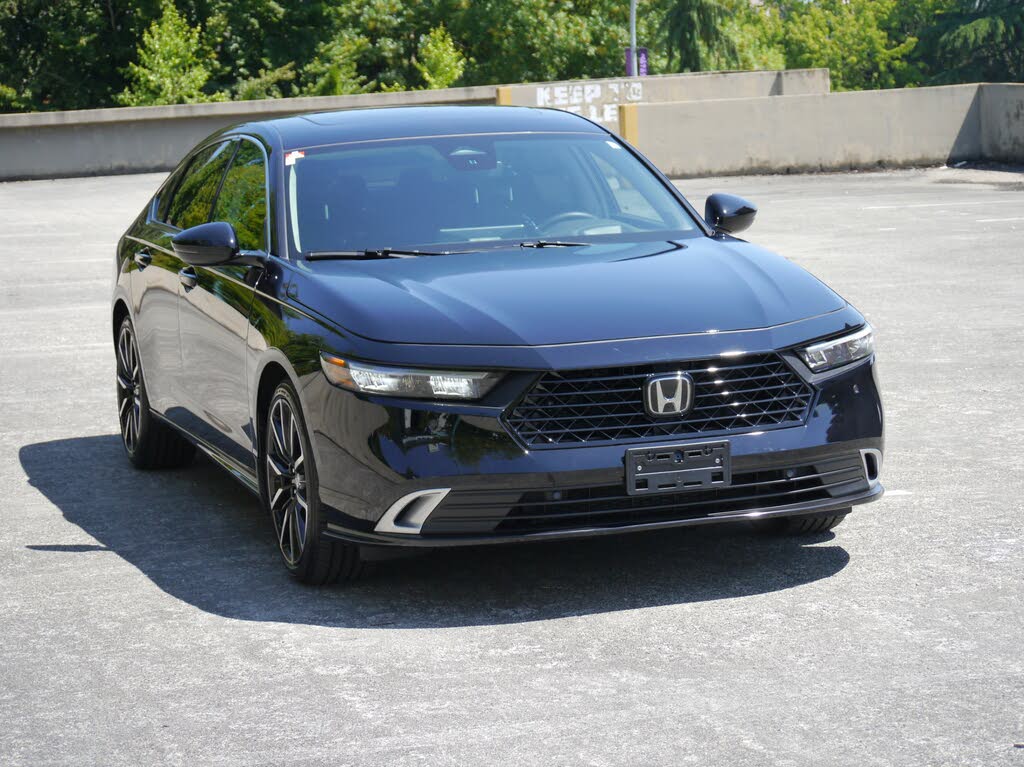 2025 Honda Accord Hybrid Touring FWD