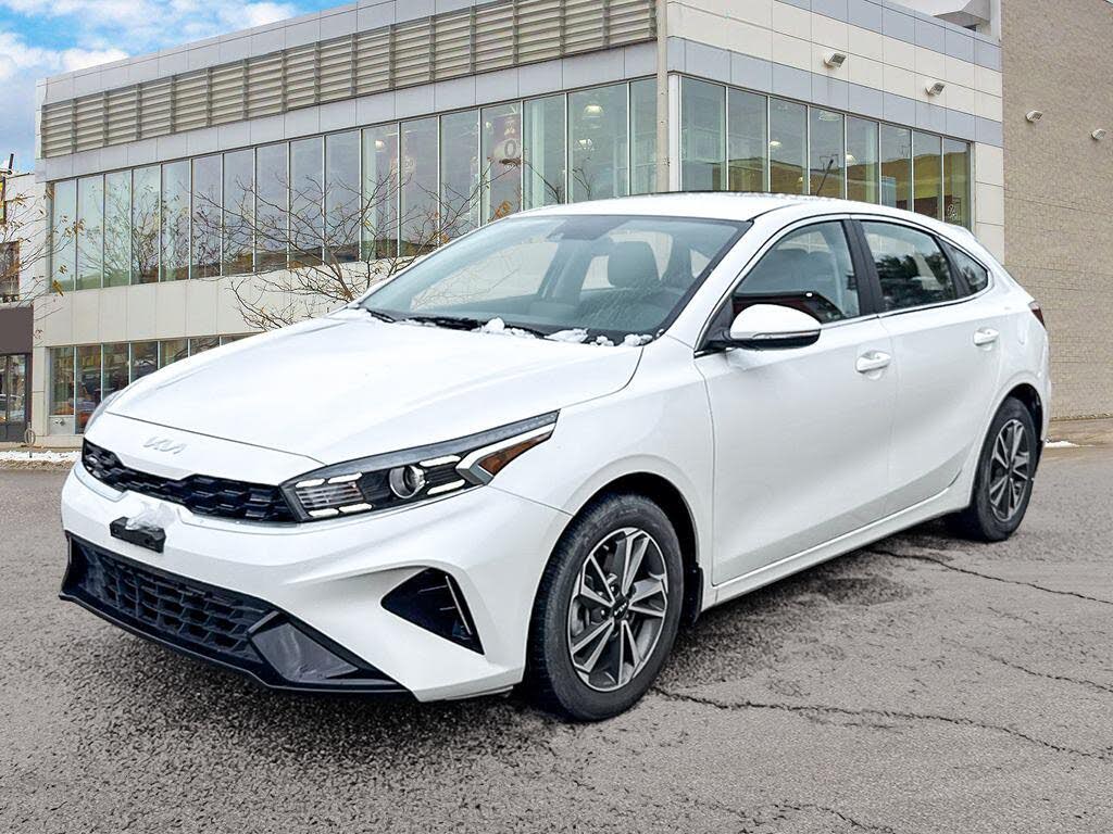 2024 Kia Forte5 EX FWD