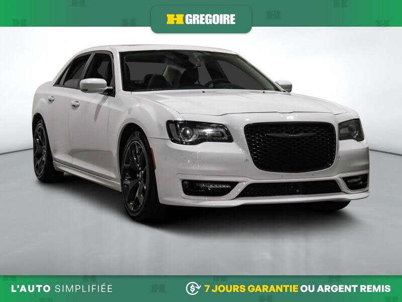 2023 Chrysler 300 Touring L RWD
