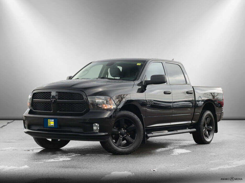 2023 RAM 1500 Classic Express Crew Cab 4WD