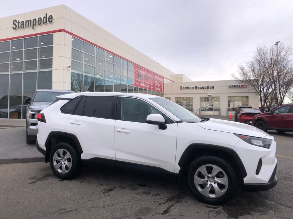 2023 Toyota RAV4 LE AWD