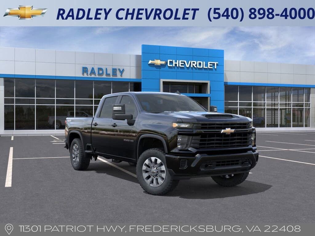 2026 Chevrolet Silverado 2500HD Custom Crew Cab 4WD