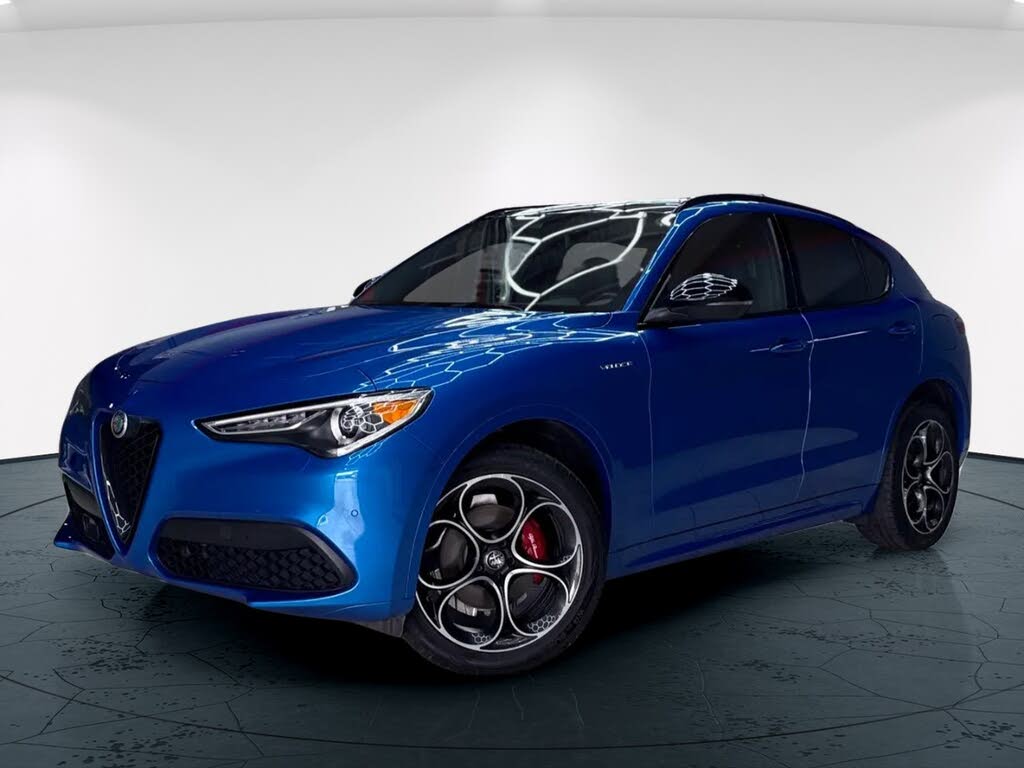 Alfa Romeo Stelvio Veloce AWD 2022