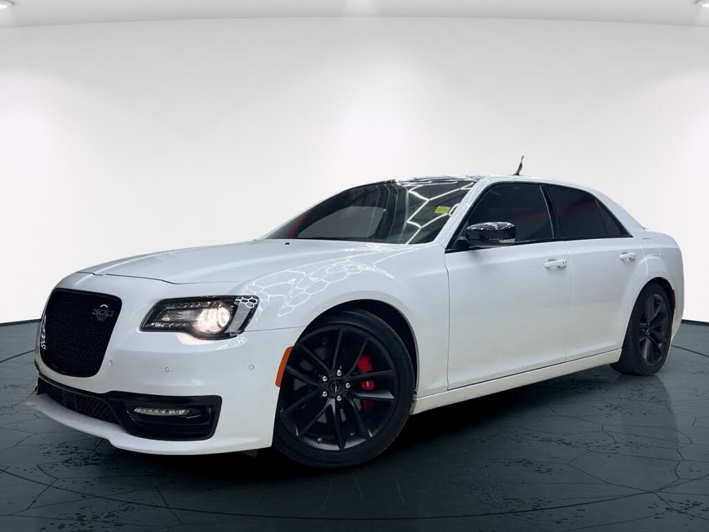 2023 Chrysler 300 C RWD