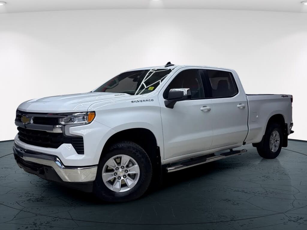 2024 Chevrolet Silverado 1500 LT Crew Cab 4WD