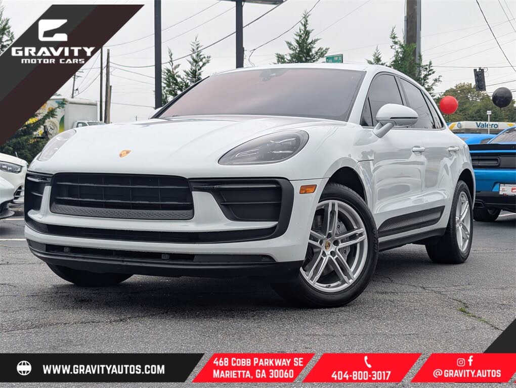 2022 Porsche Macan AWD