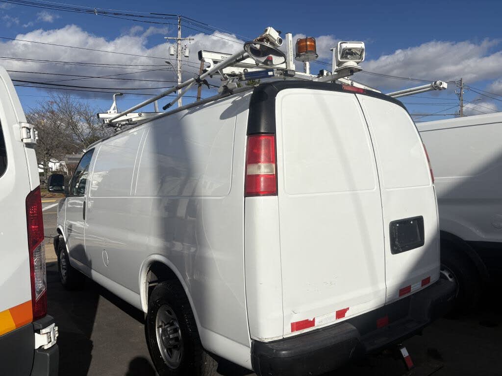 2015 Chevrolet Express Cargo 2500 RWD
