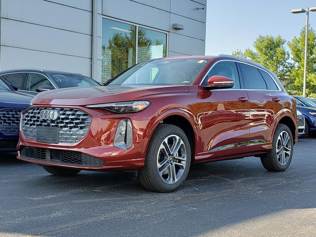 2025 Audi Q5 quattro Premium Plus 40 TFSI