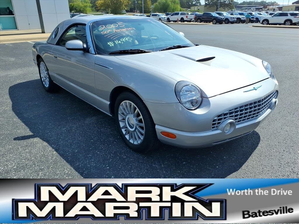 2005 Ford Thunderbird Deluxe RWD
