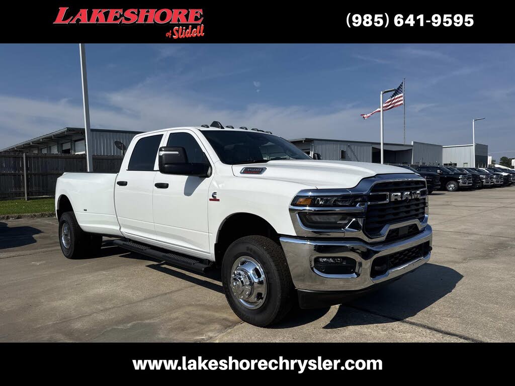 2026 RAM 3500 Tradesman Crew Cab LB DRW 4WD