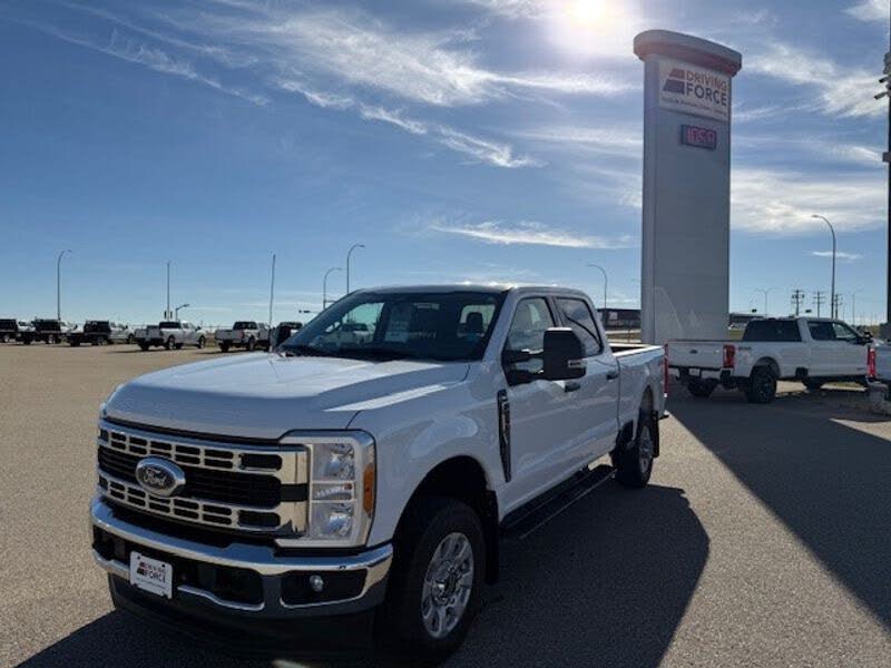 2023 Ford F-250 Super Duty XLT Crew Cab 4WD