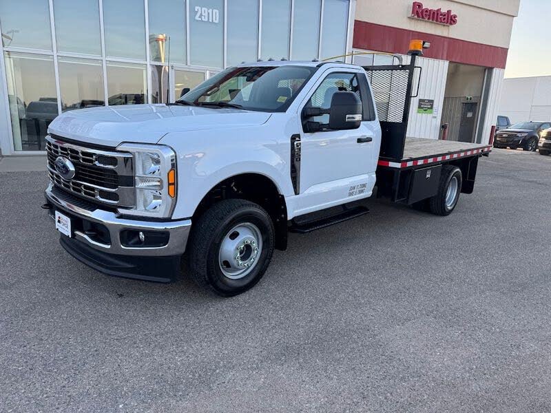 2024 Ford F-350 Super Duty Chassis XL DRW 4WD