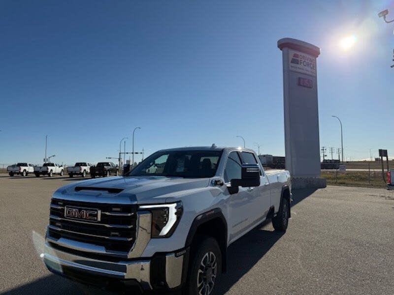 2024 GMC Sierra 3500HD SLT Crew Cab 4WD