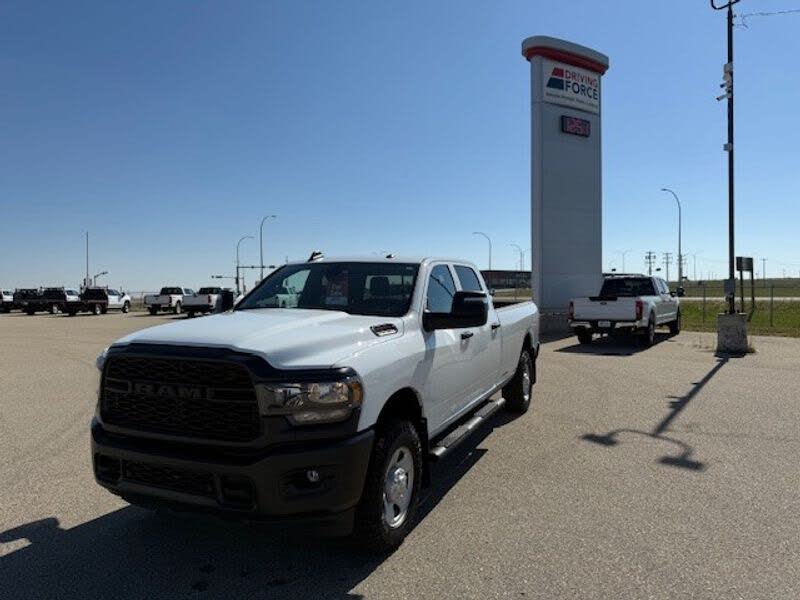RAM 3500 Tradesman Crew Cab LB 4WD 2024