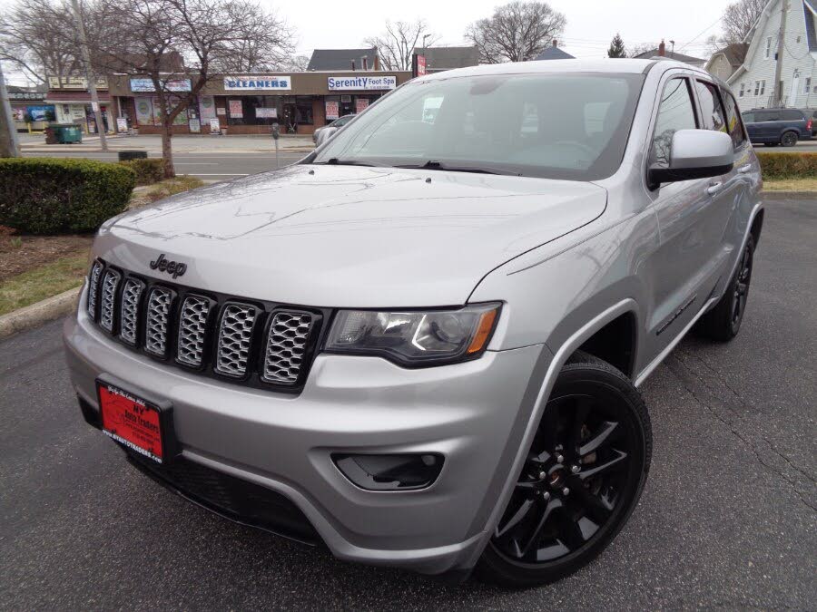 2018 Jeep Grand Cherokee Altitude 4WD